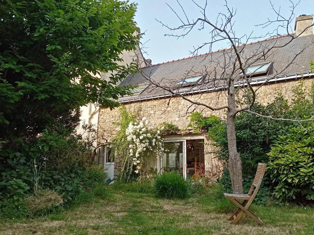 Double Room with Private Bathroom in Auray, Côte des Mégalithes