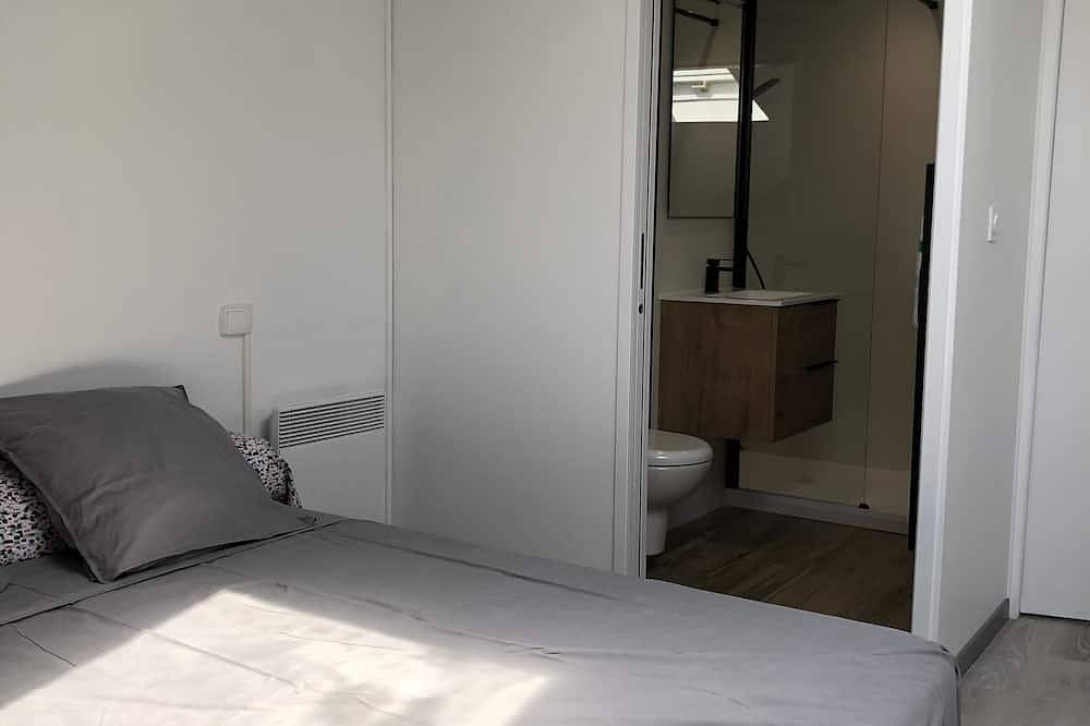 Entire apartment, Residence sokoburu Sea and harbor view in Hendaye, Bayonne region