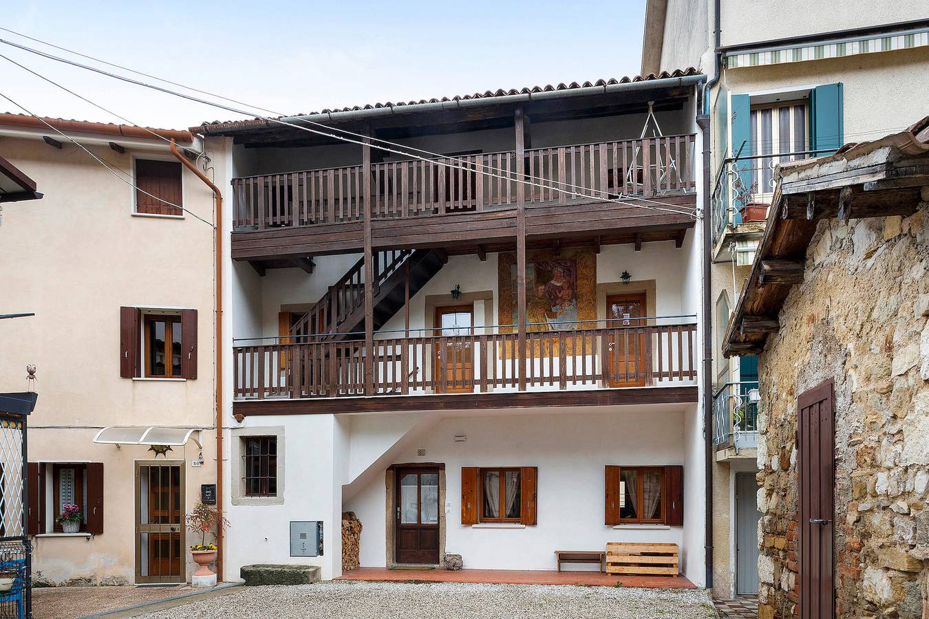 Villa 'Il Cortivo 81' con vistas al lago, Wi-Fi y aire acondicionado in Tarzo, Carnic Prealps