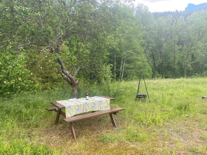 Gîte pour 3 personnes, avec vue ainsi que vue sur le lac et balcon dans Saint-Martin-de-Valamas - 3