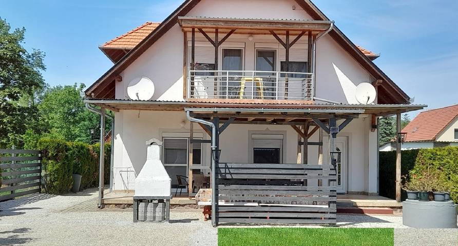 Ferienwohnung für 5 Personen, mit Garten, kinderfreundlich in Balatonmariafürdö