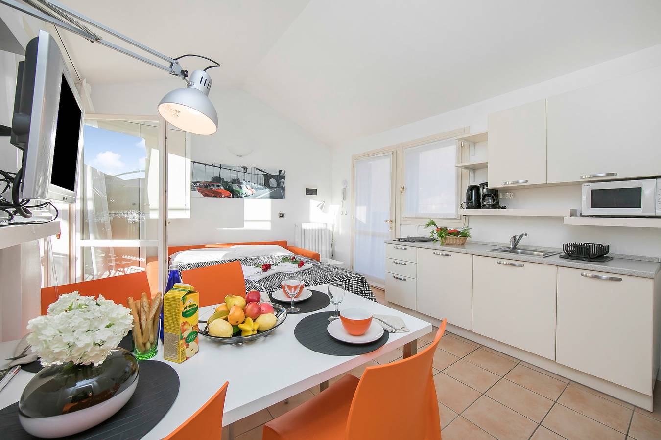 Ganze Wohnung, Ferienwohnung für 4 Personen mit Terrasse in Porlezza, Gemeinde Porlezza