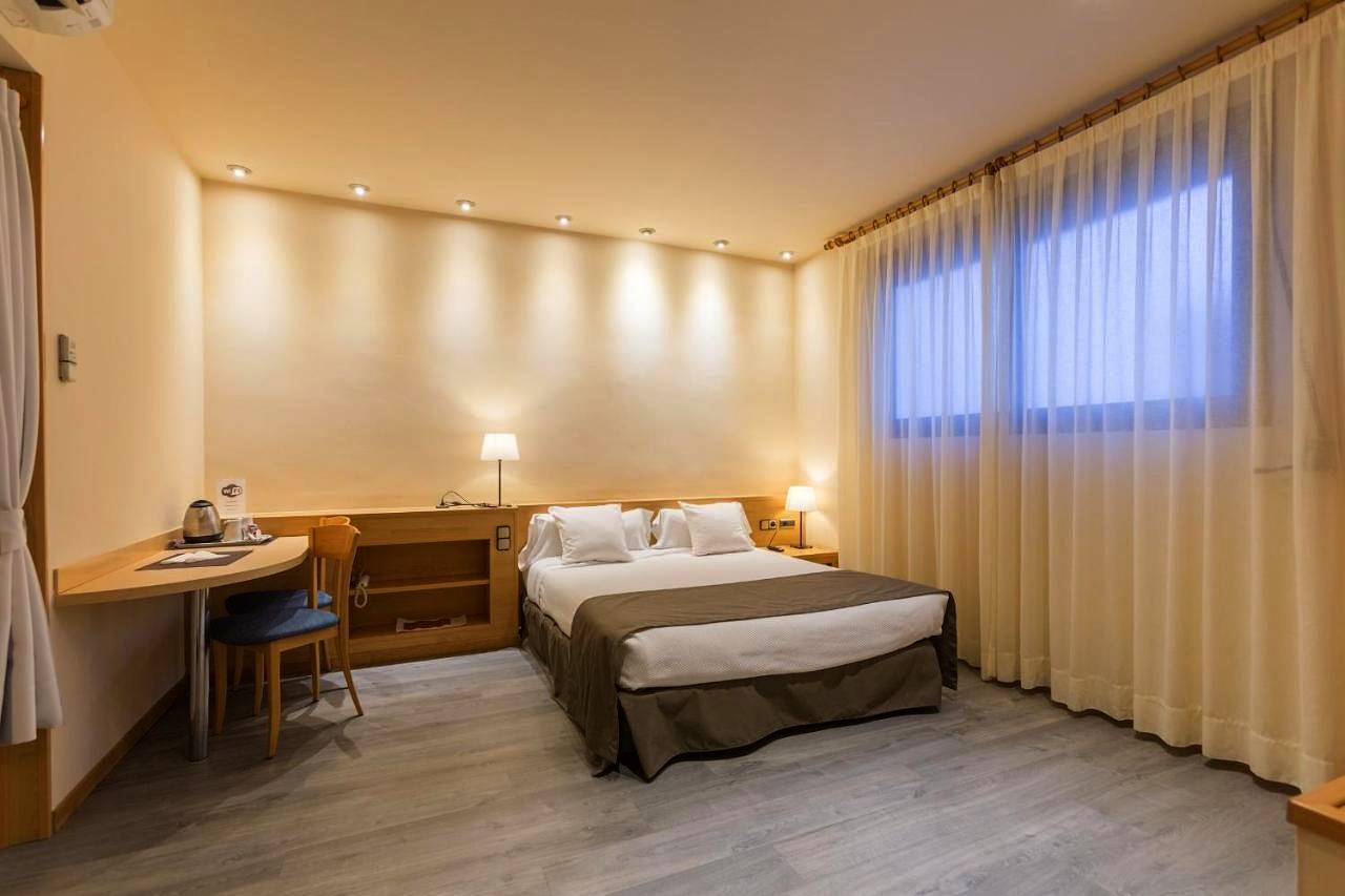 Apartamentos Dv in District de Sants-Montjuïc, Barcelone