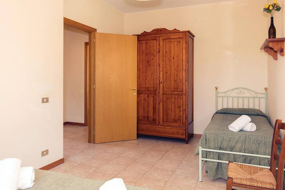 Entire apartment, Gorgeous apartment in Montaione Fi in Montaione, Chianti