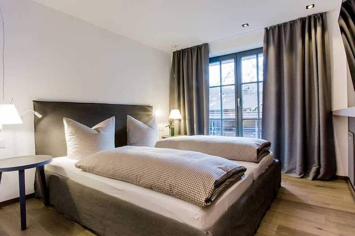 Ferienwohnung für 2 Personen, mit Balkon und Whirlpool sowie Garten und Pool in Bad Oberdorf - 2