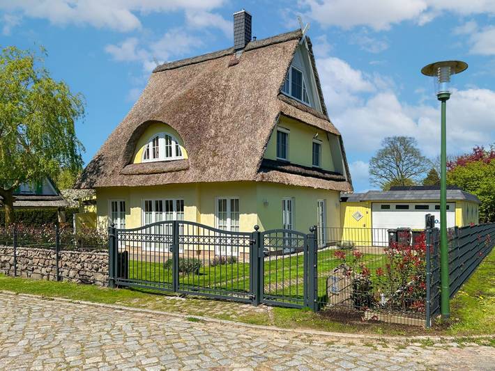 Ferienhaus für 10 Personen, mit Terrasse und Garten sowie Pool in Kalkhorst - 3