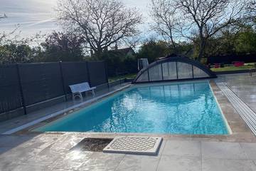 Gîte pour 8 personnes, avec piscine, animaux acceptés à Maslives