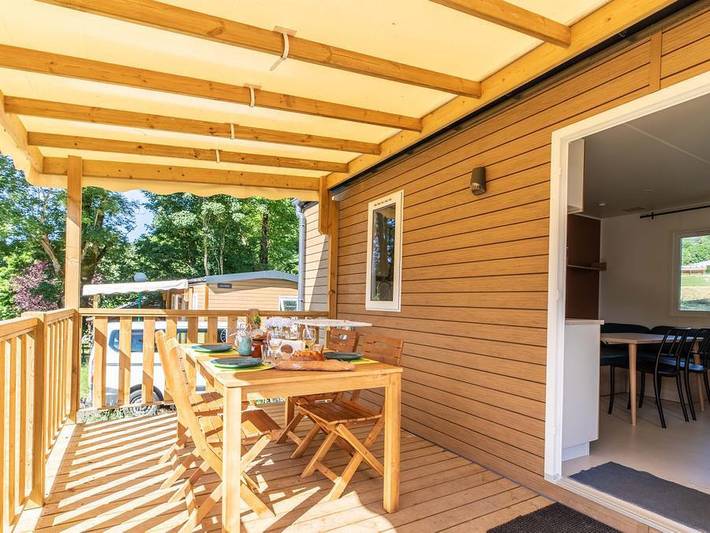 Camping de la Haute Sioule - Mobilheim 4 personen - Mobilheim Mit 2 Schlafzimmern in Saint-Bonnet-près-Orcival, Regionaler Naturpark Volcans d'Auvergne