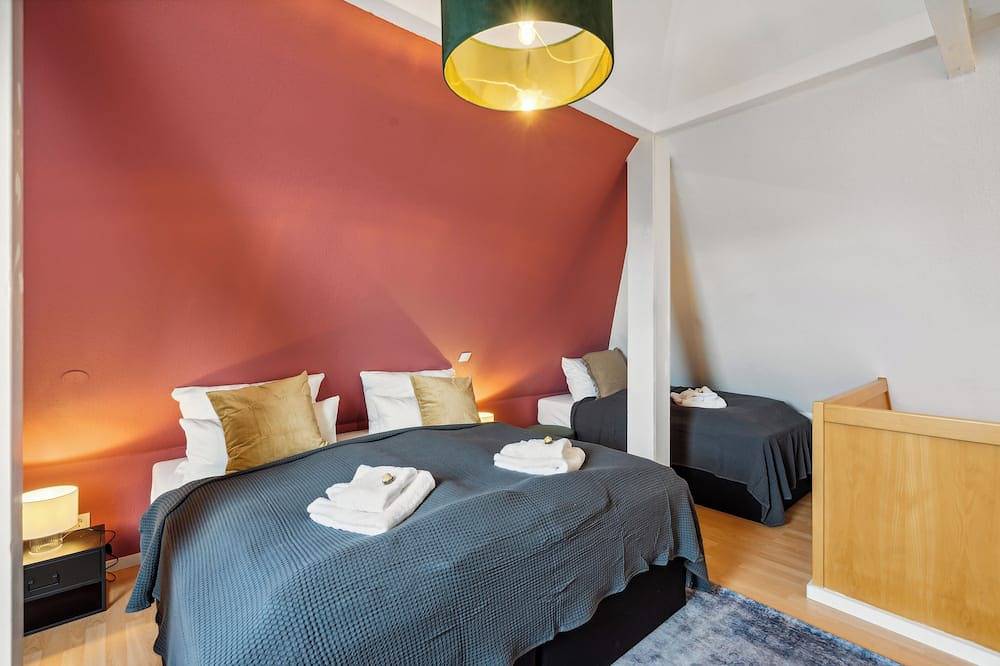 Ganze Wohnung, Maremar - Maisonette am Holzmarkt - Luxus Boxspring - Arbeitsplatz - Loggia in Verden, Landkreis Verden