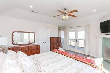 Vacation House for 14 Guests in Galveston Island, Galveston, Picture 3