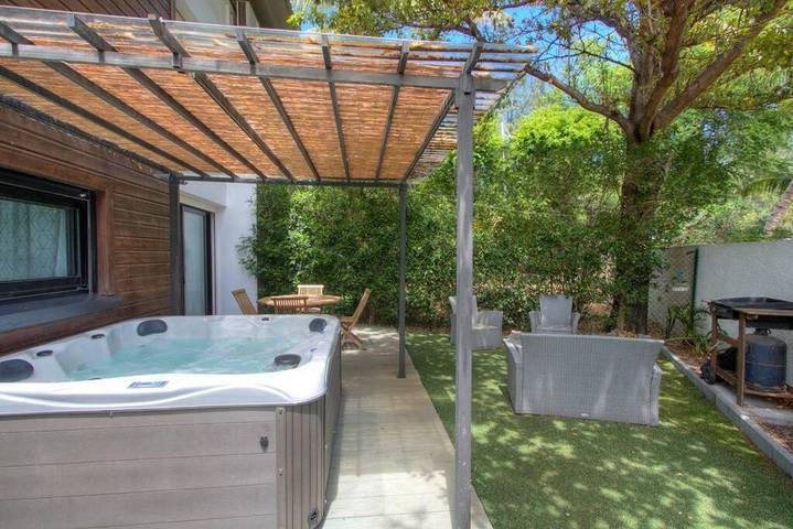 Apartamento de vacaciones para 3 personas, con jacuzzi y jardín - 1