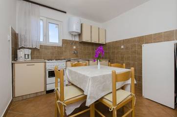 Apartament Wakacyjny dla 5 osoby w Tisno, Żupania szybenicko-knińska, Zdjęcie 4