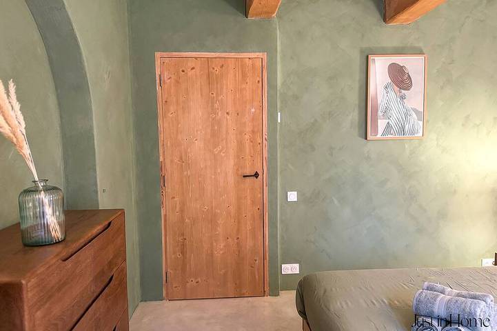 Gîte pour 8 personnes à Saint-Laurent-la-Vernède - 2