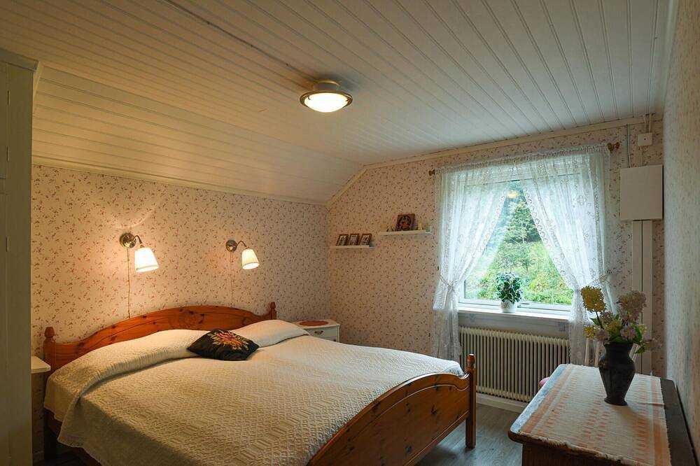 Nice home in årjäng with Wifi in Dalsland