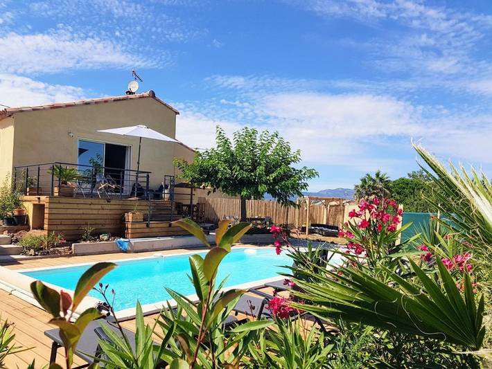 Location de vacances pour 6 personnes, avec jardin ainsi que vue et piscine, animaux acceptés à Canet (Hérault) - 2