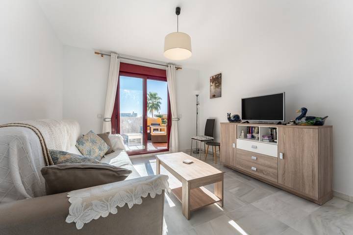 Entire apartment, Apartment '212 La Cala Azul' with Shared Pool, Wi-Fi and Air Conditioning in La Cala de Mijas, Mijas