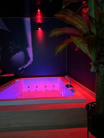 Gîte pour 2 personnes, avec jacuzzi à Pontarlier