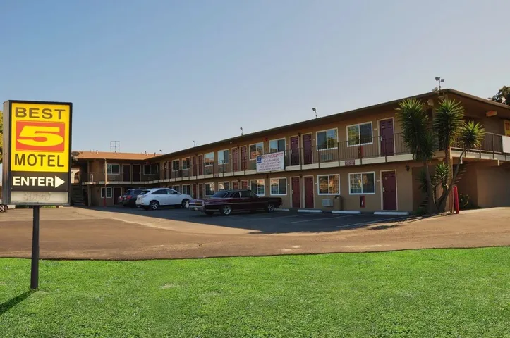 Hotel para 4 personas - 1