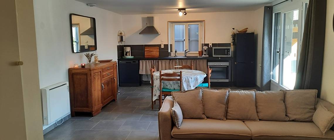 Gîte pour 4 personnes, avec terrasse et jardin dans Auvergne-Rhône-Alpes - 3