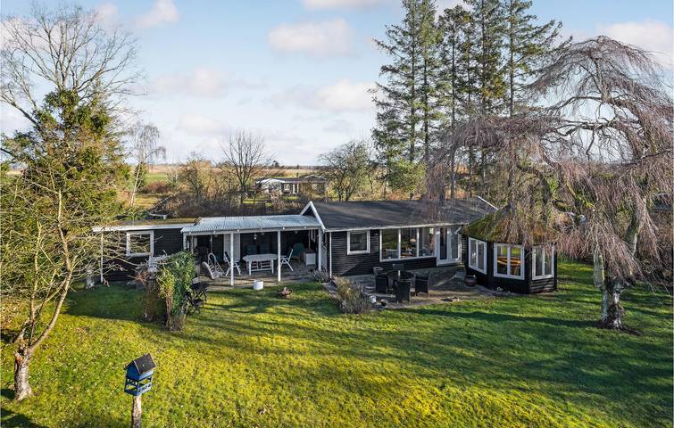 Ferienhaus für 5 Personen, mit Terrasse und Garten in Orø