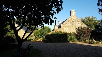 Maison d’hôte pour 2 personnes, avec vue et jardin, animaux acceptés à Tréméoc