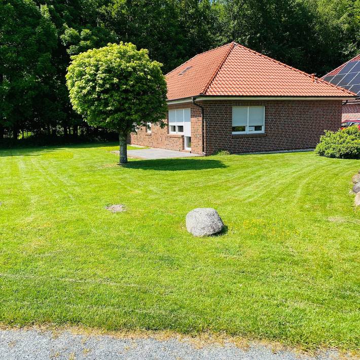 Ferienhaus für 4 Personen, mit Garten und Terrasse in Hage - 3