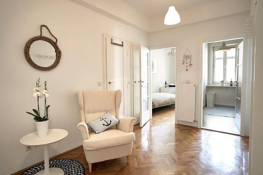 Ganze Wohnung, State Opera Suite City Center \"Santorin\" in Wieden (Wien Bundesland), Wien