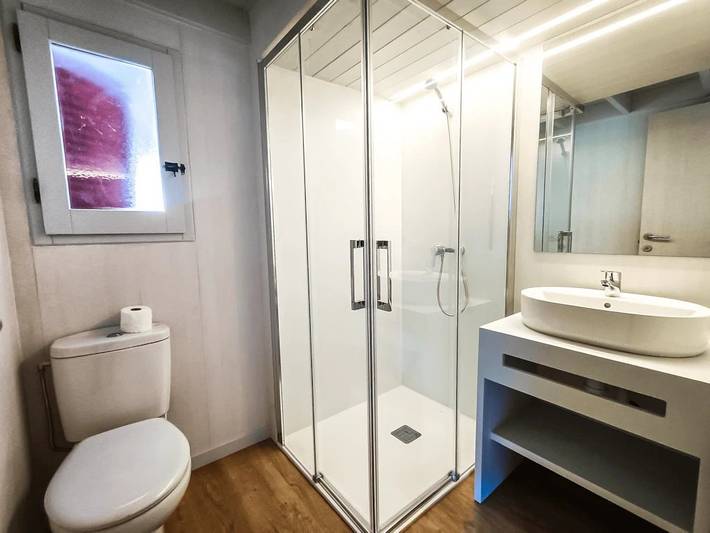 Camping pour 5 personnes, avec bassin pour enfant ainsi que piscine et terrasse à Cambrils - 4