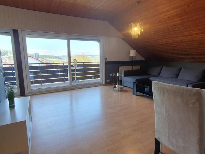 Ferienwohnung für 3 Personen, mit Balkon und Ausblick in Tauberbischofsheim