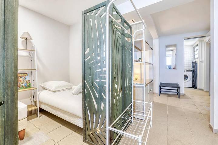 Location de vacances pour 5 personnes, avec vue et terrasse dans Port de Saint-Gilles les Bains - 2