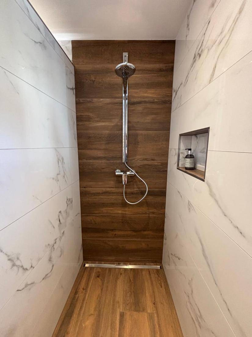 Ganze Wohnung, Charmantes Apartment in Goldegg, Österreich - Bergblick und privater Eingang in Goldegg, Ski Amadé