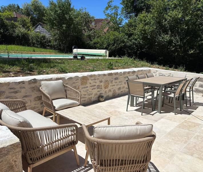 Location de vacances pour 8 personnes, avec jardin ainsi que piscine et terrasse, animaux acceptés à Padirac - 3
