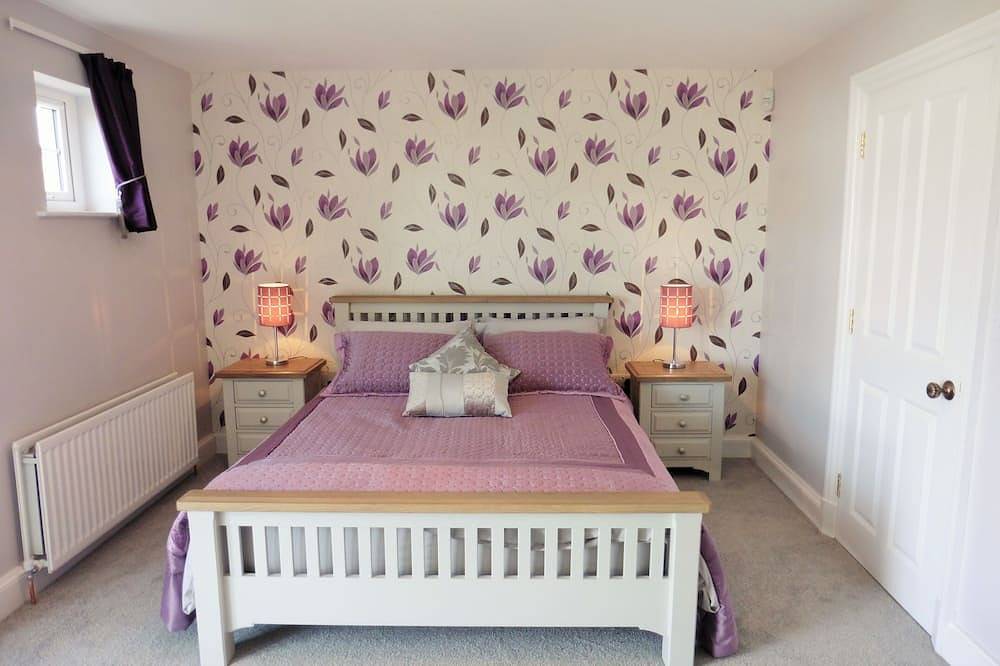 Ben-Ry Cottage, Luxury Accomodation with Magnificient River Views over Bushmills in Bushmills, County Antrim