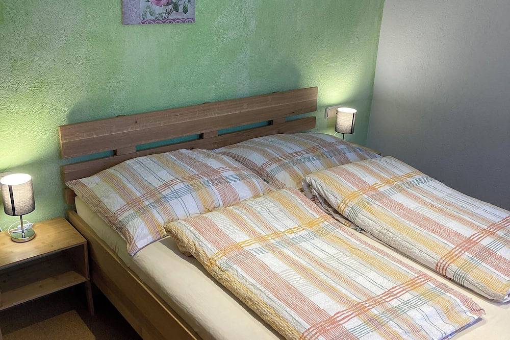 Ganze Wohnung, Gemütliche Ferienwohnung in ruhiger Lage 400m vom Zentrum entfernt in Steeg, Allgäuer Alpen (Österreich)