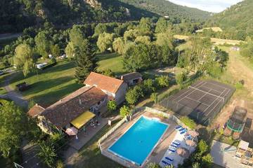 Camping pour 4 Personnes dans Vorey, Haute-Loire, Photo 4