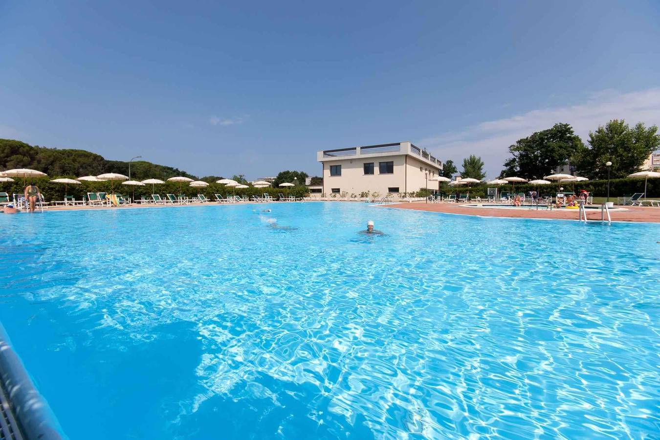 Apartamento vacacional entero, Apartamento vacacional con aire acondicionado y piscina  in San Vincenzo (Italia), Costa Etrusca