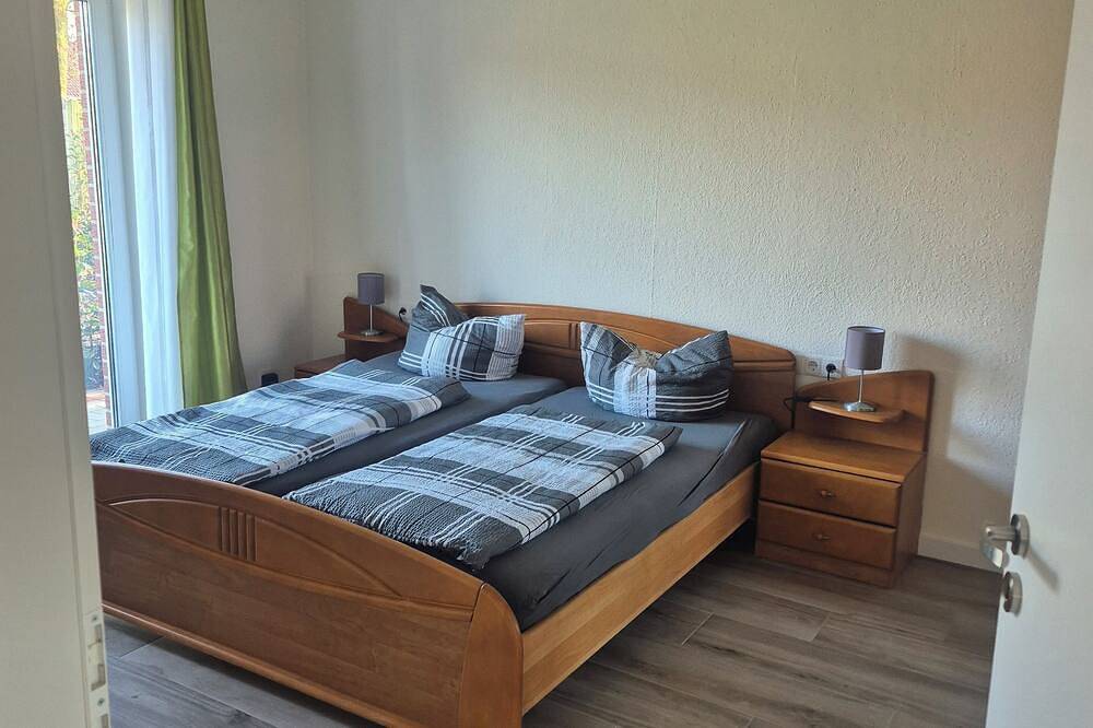 Ganze Wohnung, Ferienwohnung  für bis zu 4 Personen in Friesoythe, Oldenburger Münsterland