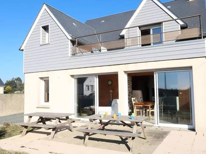 Location de vacances pour 7 personnes, avec jardin à Denneville - 4