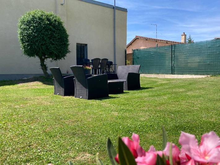 Appartement de vacances pour 4 personnes, avec Terrasse et Jardin dans Verdun