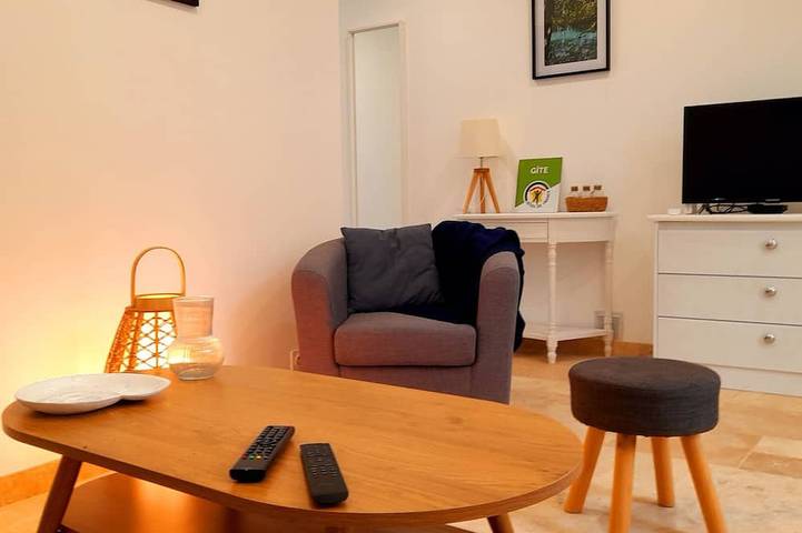 Gîte pour 4 personnes, avec Jardin à Tavers