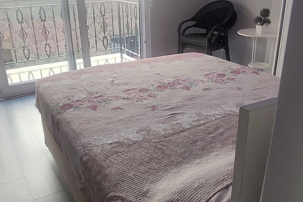 Cozy 2-bedroom, living room, garden, house  in Marmaris with Ac, Wifi, Netflix  in Marmaris, Provinz Muğla