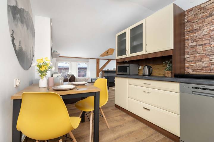 Ganze Ferienwohnung, A Stylish Studio for Two | Historic Nikiszowiec in Kattowitz, Schlesien