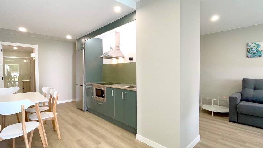 Apartamento para 4 personas, con Jardín en Viveiro
