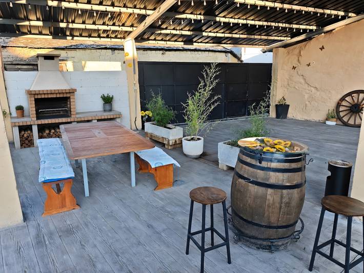 Casa Paxariego: Private Terrasse, Garten, Wlan und Grill in Camponaraya in Camponaraya, Cordillera Cantábrica