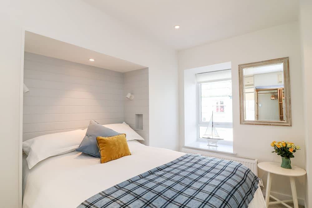 Sea Point, family friendly, luxury holiday cottage in Exmouth in Exmouth, Devon