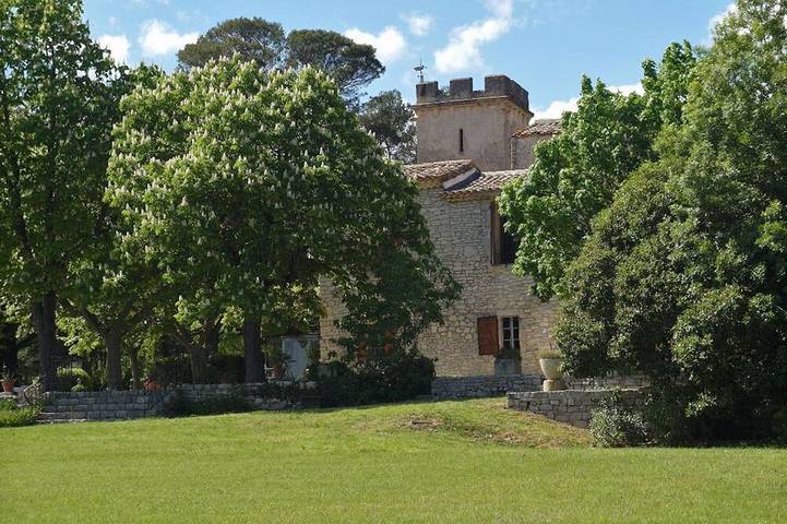 Gîte pour 2 personnes, avec jacuzzi ainsi que piscine et jardin à Carnas - 4