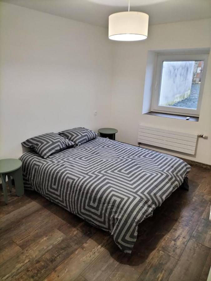 Location de vacances pour 8 personnes, avec vue et jardin à Chantonnay - 3