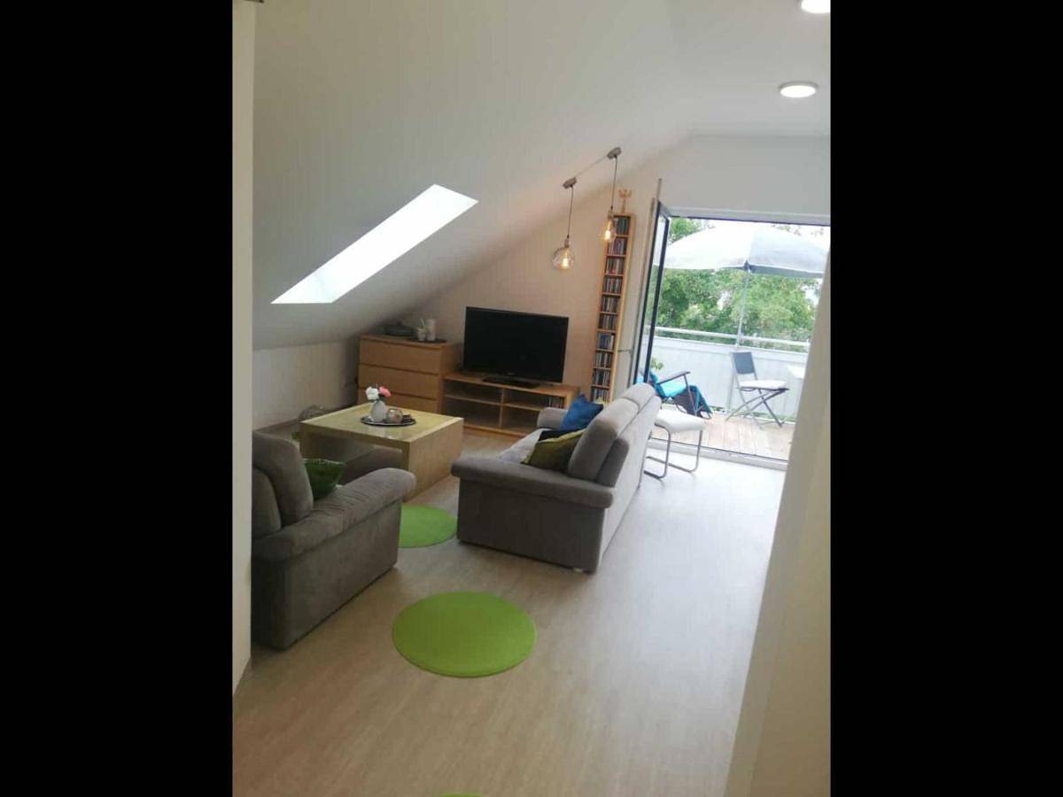 Appartement entier, Appartement de vacances pour 2 personnes avec balcon in Bad Neustadt an der Saale, Rhön-Bayern