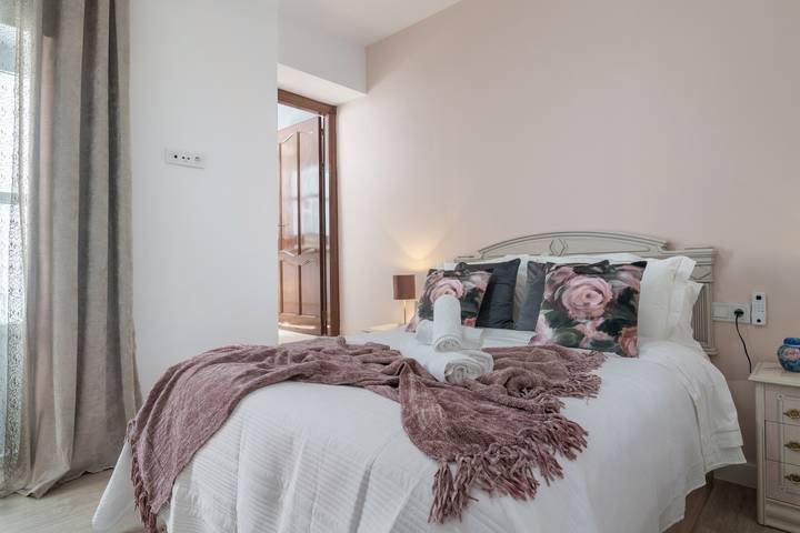 Chambre 'Cuarzo' avec vue sur les montagnes, terrasse partagée et Wi-Fi in Alcalá del Valle, Pueblos Blancos
