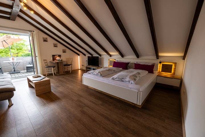 Ferienwohnung für 2 Personen, mit Whirlpool und Balkon - 1